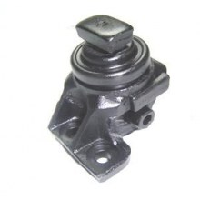 626 Motor Kulağı Sağ Yağlı 1992-1997 (Motor Takozu) Fs
